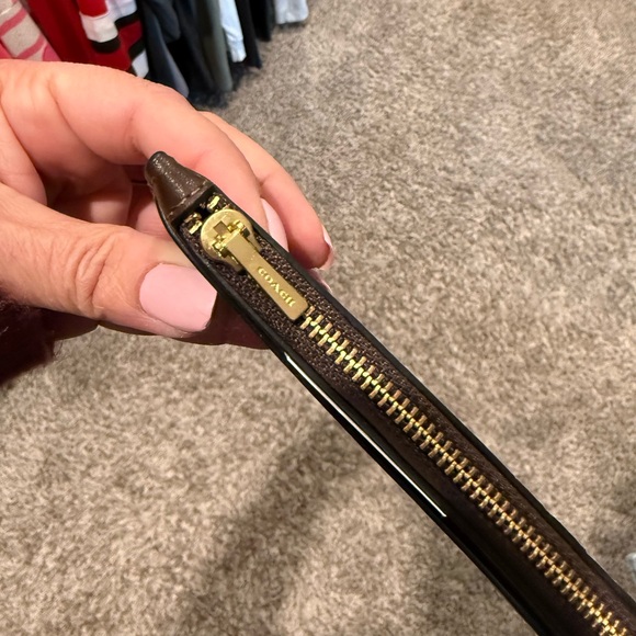 Coach New York  Leather Card Holder - Picture 4 of 7